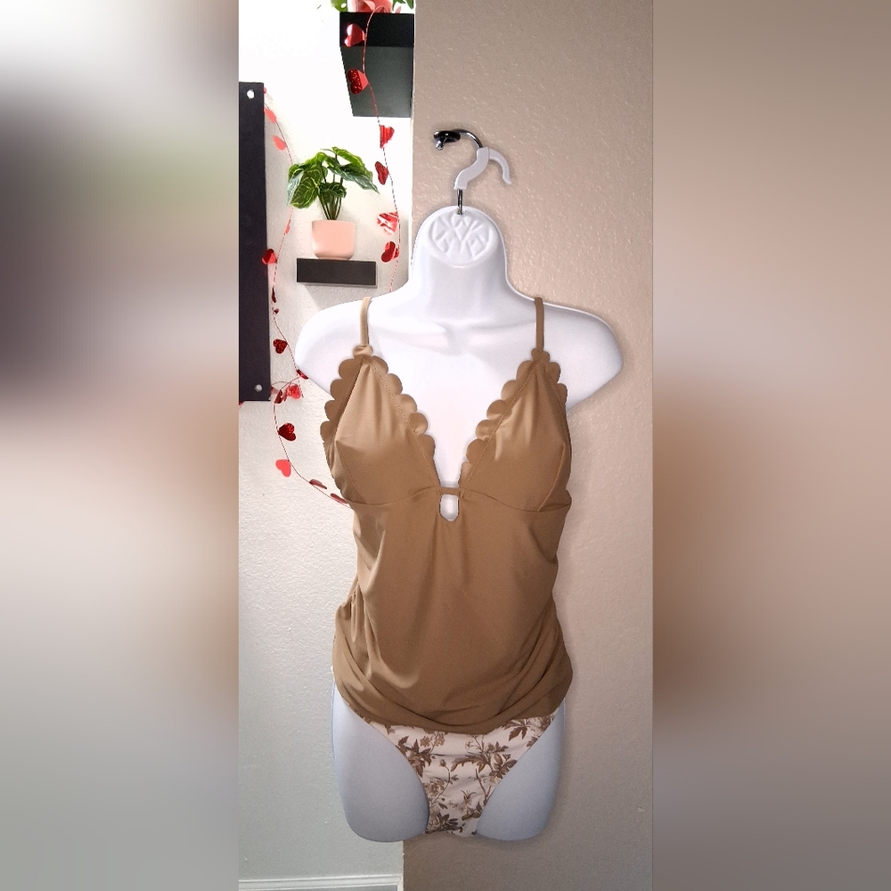 Psychedelic Women's Swirl Abstract Tankini Set - Picture 7 of 16